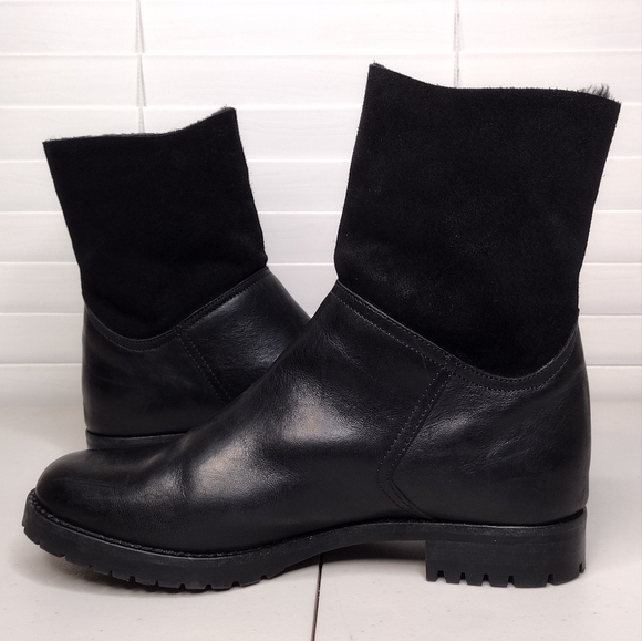 Fabianelli Black Leather Faux Fur Side Zipper Ankle Booties Sz 8 - Picture 6 of 15